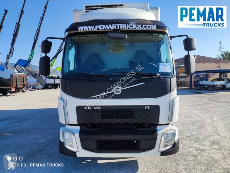 Camión Volvo frigorífico Thermoking FL 250 12 4x2 Diesel Euro 6 rampa