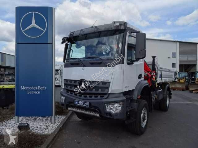 Location Camion Mercedes Benne Arocs 1832 AK 4x4 Kipper Kran Fassi F120