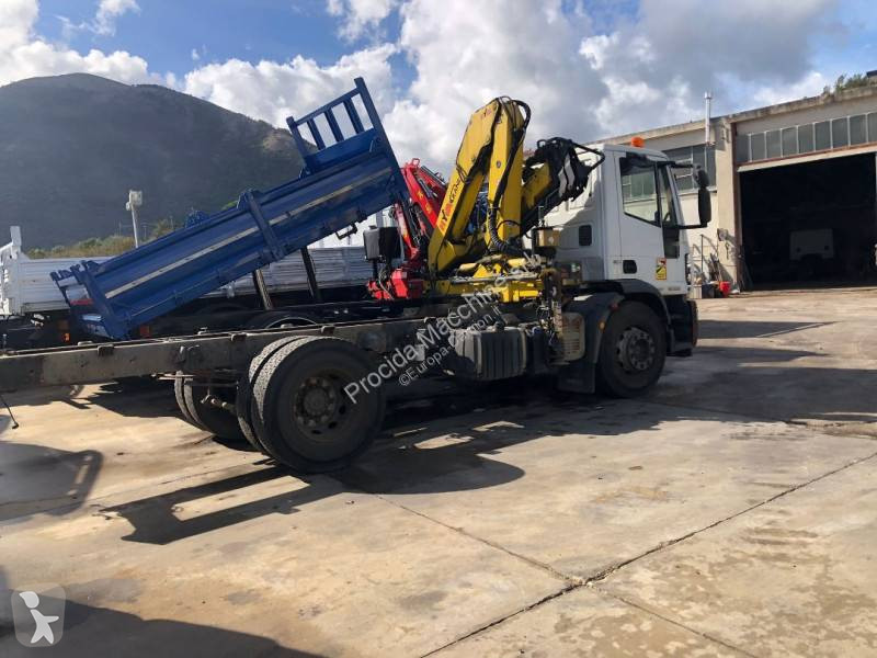 Camion Iveco Tri Benne Eurocargo 180E25P 4x2 Gazoil Euro 5 Grue