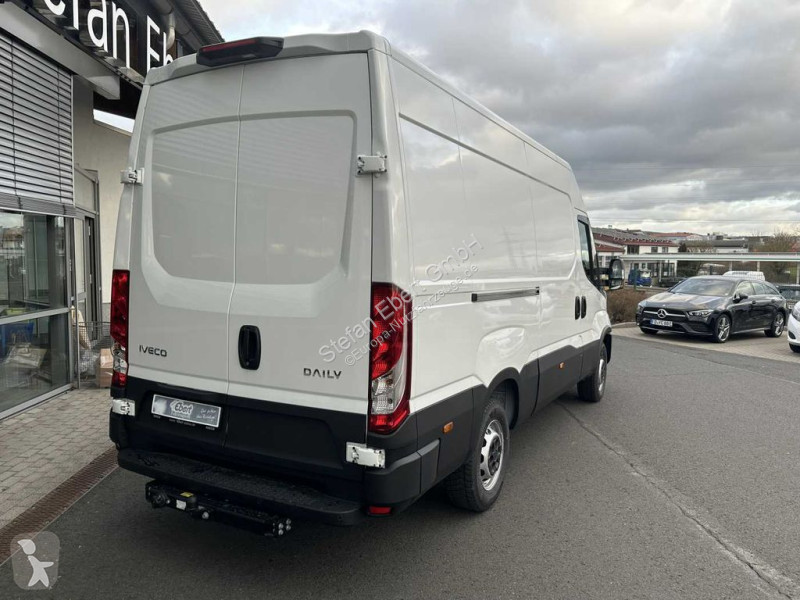 Fourgon Long Iveco Daily S A Ahk Automatik Kamera R Mm