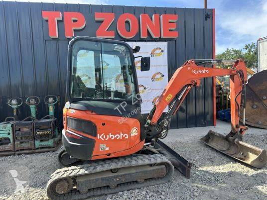 Graafmachine Kubota u27-4 cabine à 23500€ ht