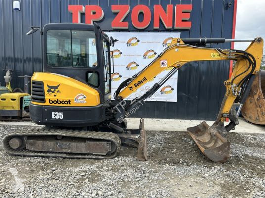 Lopatový nakládač Bobcat e35 cabine à 23900 € ht