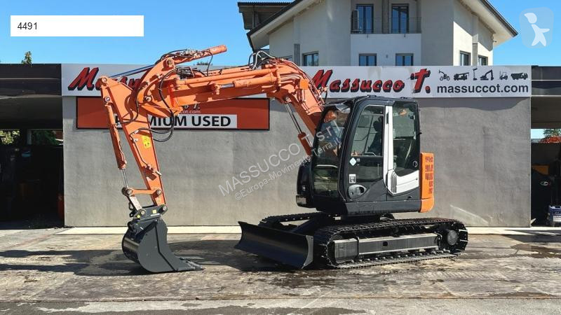 Excavadora Hitachi ZX85US-3