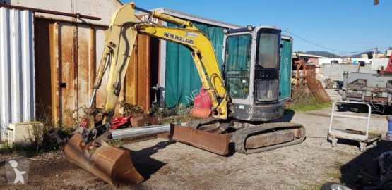 Mini pelle New Holland
