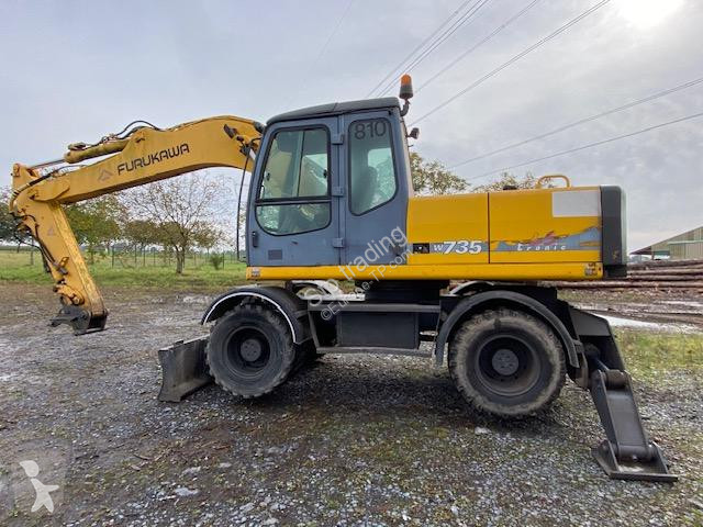 جرافة Furukawa W 735
