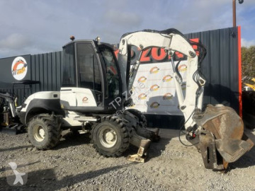 Excavadora de ruedas Mecalac