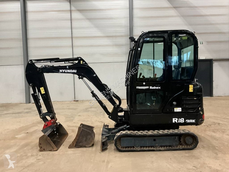 Lopatový nakládač Hyundai Robex 18-9 AK