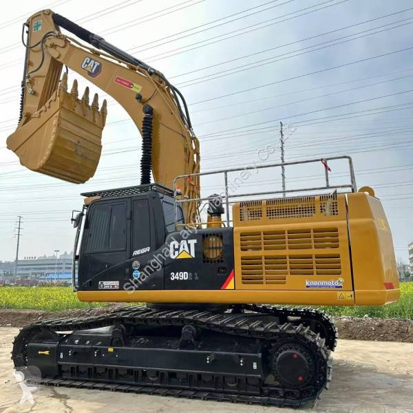 جرافة Caterpillar 349D2L