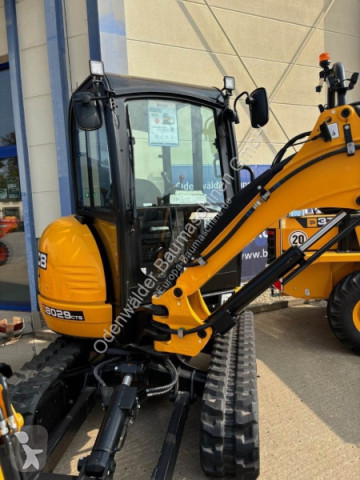 Mini escavatore JCB