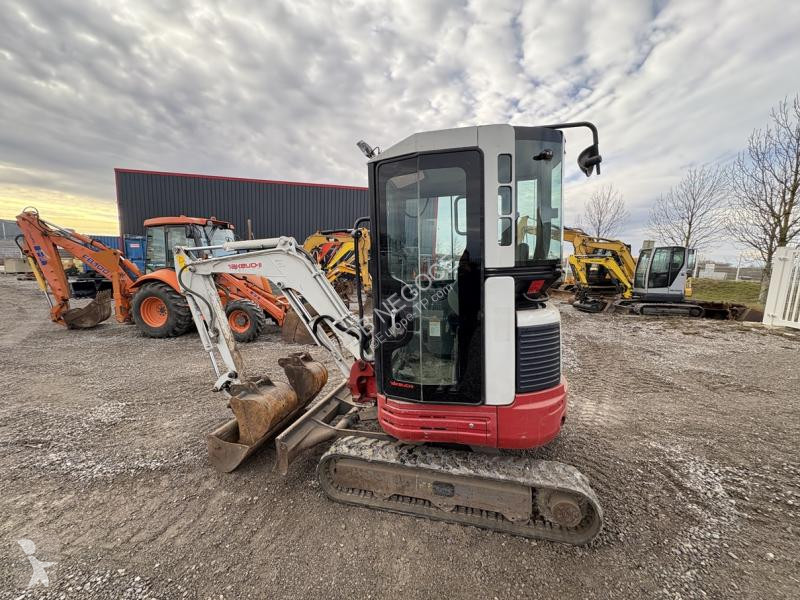 Excavadora Takeuchi