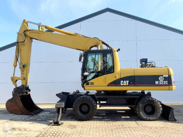 Excavadora de ruedas Caterpillar