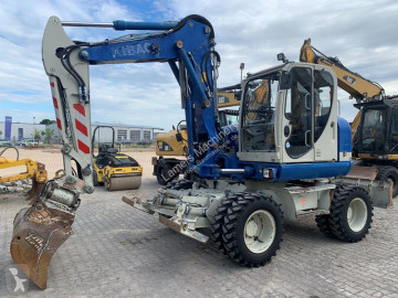 Escavatore gommato Wacker Neuson