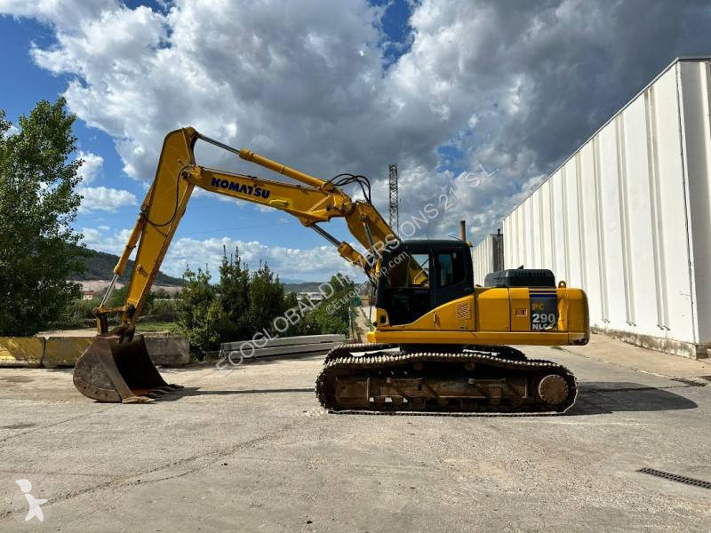 جرافة Komatsu