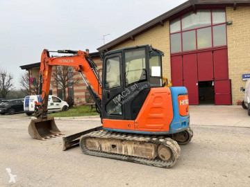 Miniexcavadora Hitachi