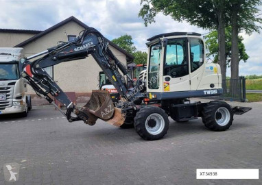 Escavatore gommato Schaeff