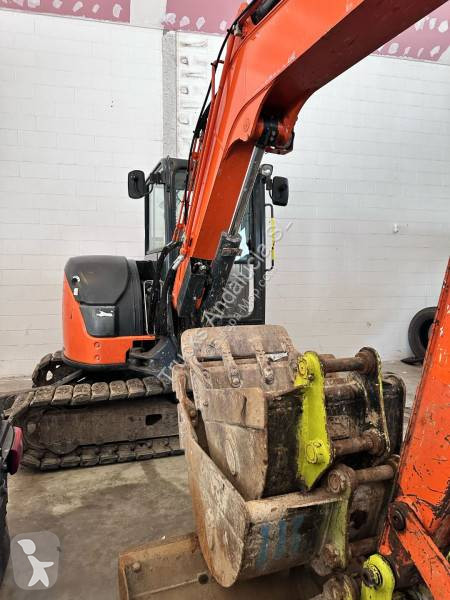Excavadora Hitachi ZX65 USB-5A