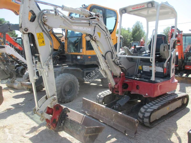 Excavadora Takeuchi TB325