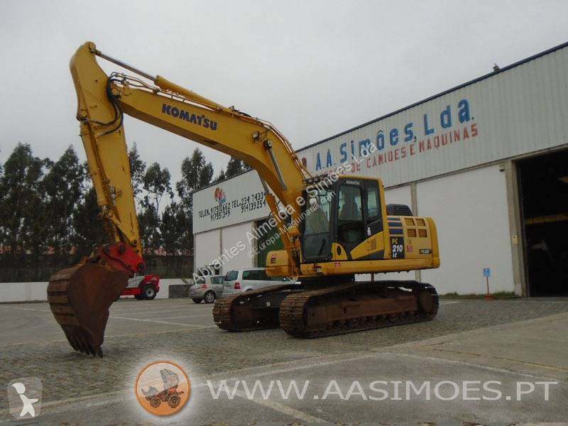 Escavadora Komatsu 210 LC 10