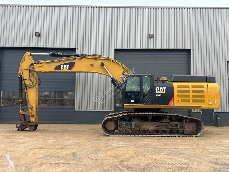 جرافة Caterpillar 352F
