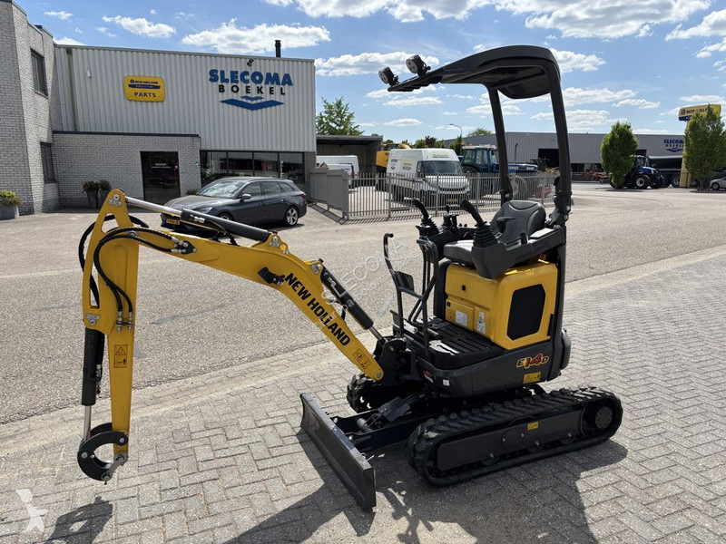Escavadora New Holland E14D Minigraver