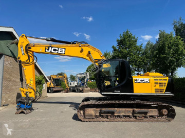 Excavadora de cadenas JCB