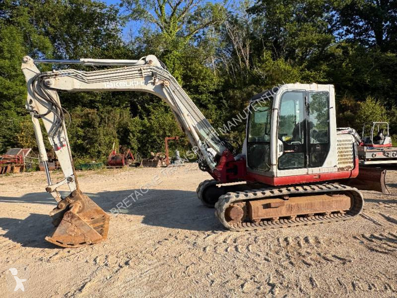 Excavadora Takeuchi