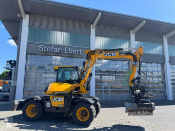Excavadora de ruedas JCB