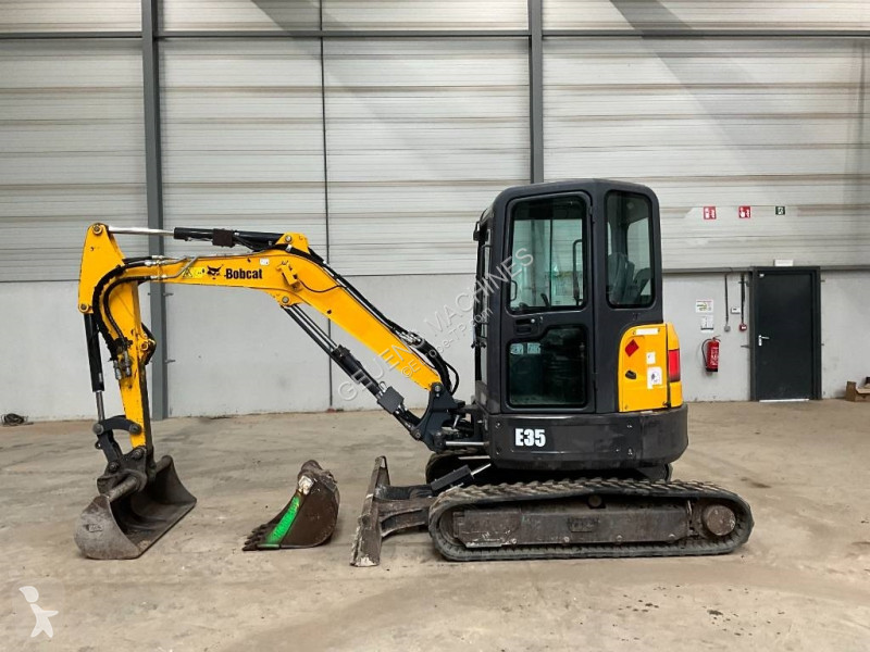 Escavadora Bobcat