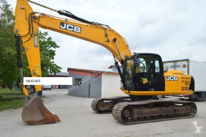Escavatore cingolato JCB