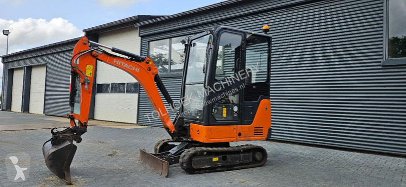 Excavator Hitachi ZX19-5
