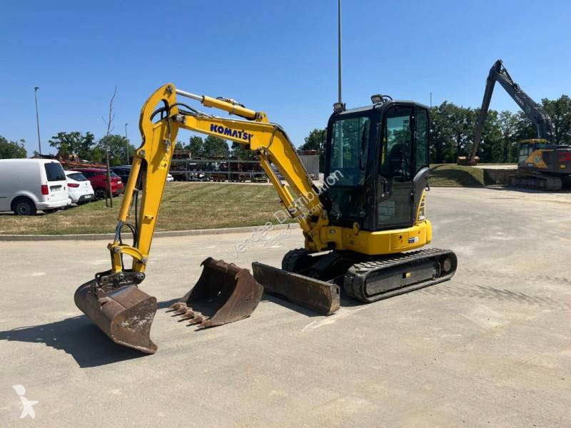Escavadora Komatsu PC30MR-5