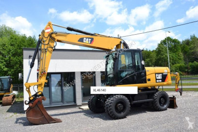 Excavadora de ruedas Caterpillar
