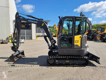 Miniexcavadora Volvo