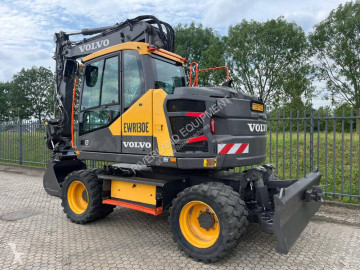 Excavadora de ruedas Volvo