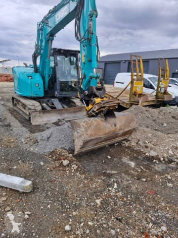 Excavadora de cadenas Kobelco