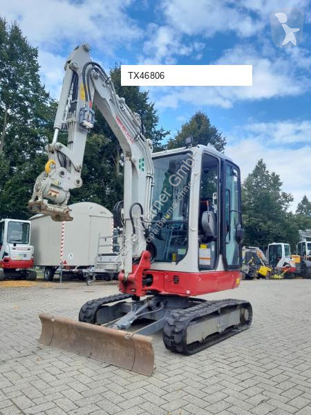 Lopatový nakládač Takeuchi TB 225 V3