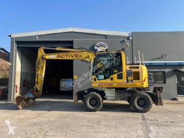 Excavadora de ruedas Komatsu