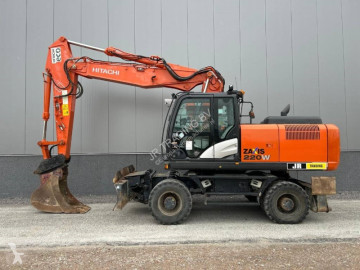 Excavadora de ruedas Hitachi