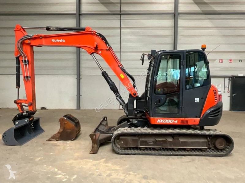 Escavadora Kubota KX 080-4