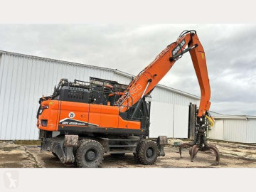 Excavadora de ruedas Doosan