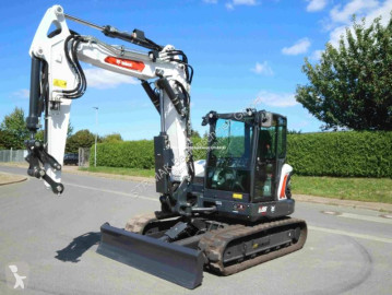Pelle sur chenilles Bobcat neuve