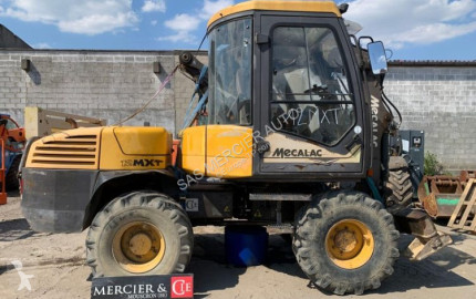 Excavadora de ruedas Mecalac