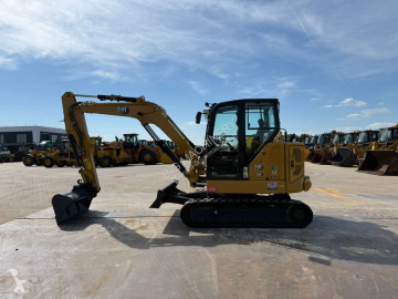Pelle sur pneus Caterpillar