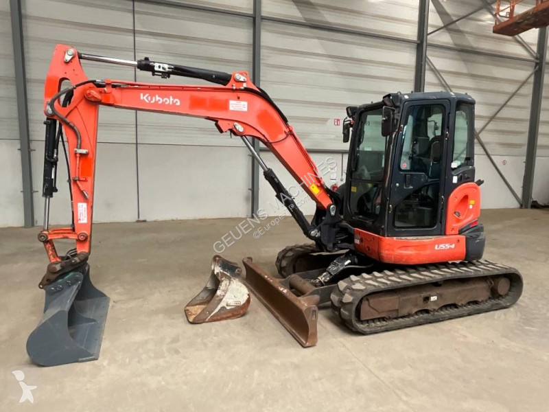 Excavadora Kubota 55-4
