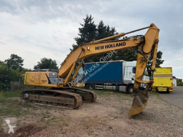 Pelle sur chenilles New Holland