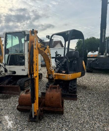 Mini pelle JCB