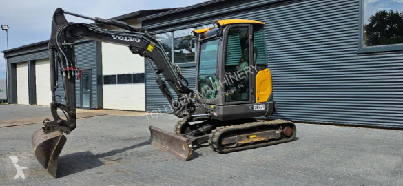 Pelle sur chenilles Volvo