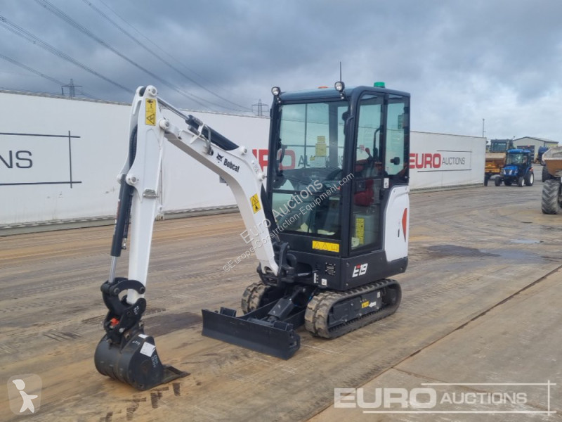 Lopatový nakládač Bobcat E19