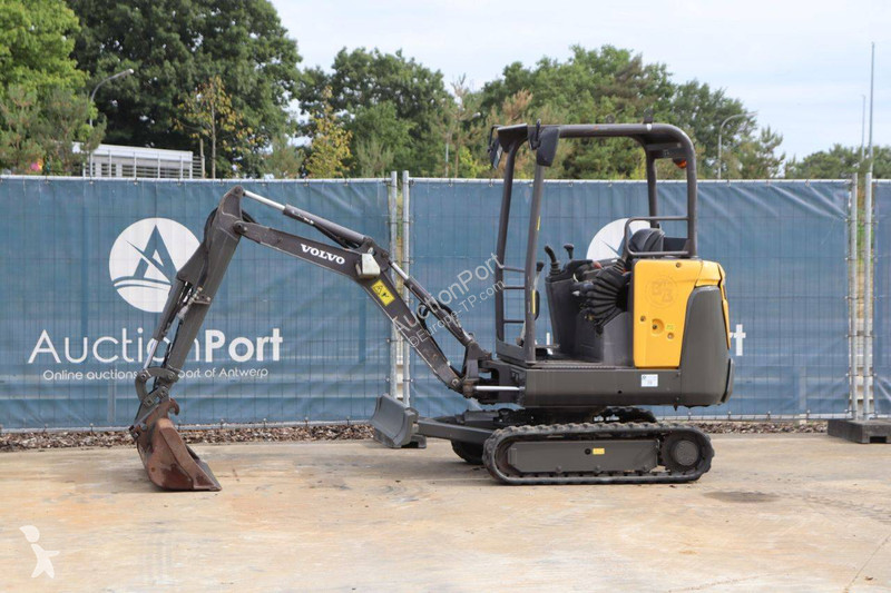 Excavadora Volvo EC18D