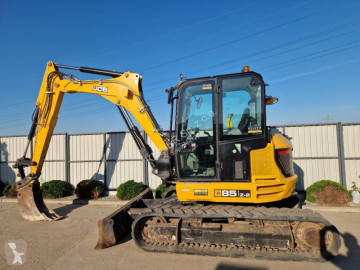 Mini pelle JCB
